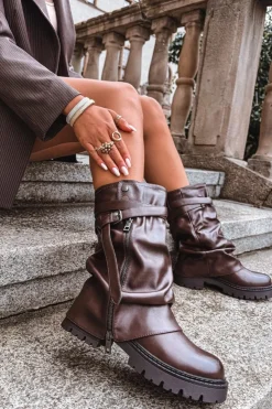 Boto Kozaki Z Wywiniętą Cholewką|Kozaki Płaskie*Kozaki Damskie Z Wywiniętą Cholewką Do Połowy Łydki Z Paskiem Czekoladowe Darisa Brązowy