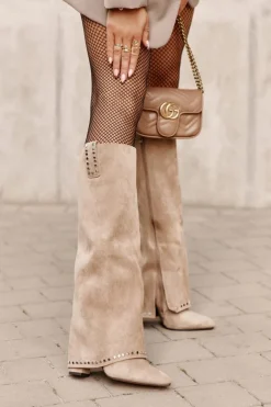 Outlet Boto Kozaki Damskie Z Wywiniętą Cholewką Na Słupku Beżowe Kaithena