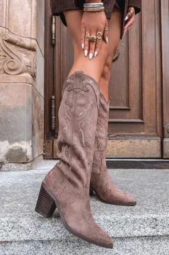 Online Boto Kozaki Kowbojki Damskie Na Słupku Z Eko Zamszu Khaki Coretta Beżowy