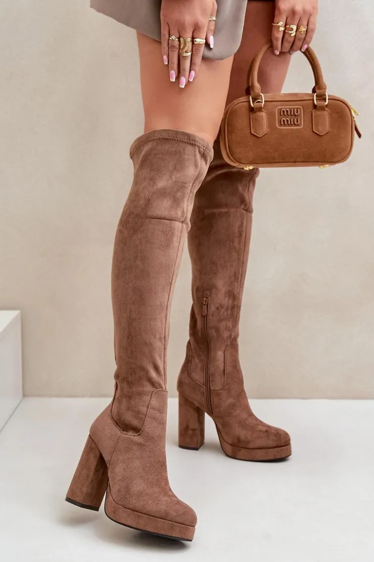 Damskie Boto Kozaki Na Słupku I Platformie Z Cholewką Za Kolano Eko Zamszowe Ciemnobeżowe Zistaria