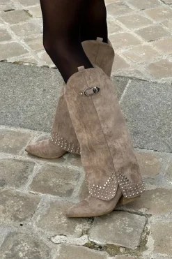 Damskie Boto Kozaki Z Wywiniętą Cholewką Na Słupku Ciemnobeżowe Iveliri