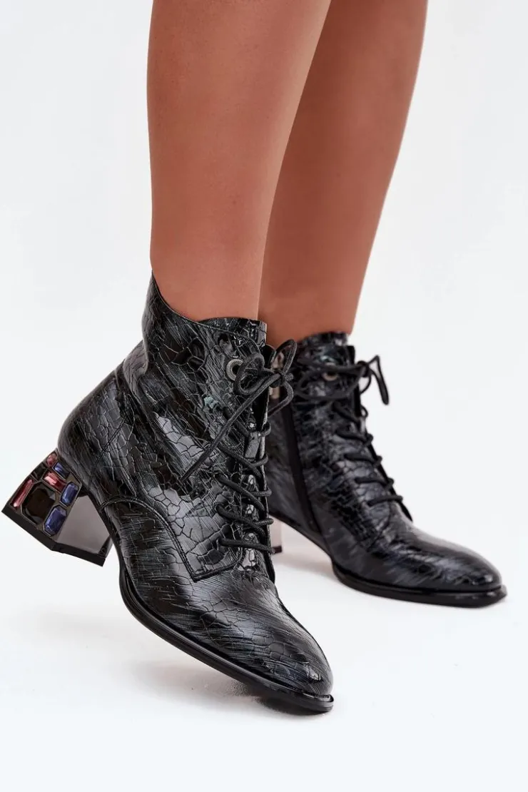 Outlet Artiker Lakierowane Botki Damskie Z Naturalnej Skóry Na Obcasie Z Kryształkami 57C0132 Szare Szary