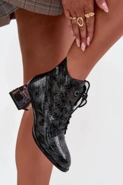 Outlet Artiker Lakierowane Botki Damskie Z Naturalnej Skóry Na Obcasie Z Kryształkami 57C0132 Szare Szary