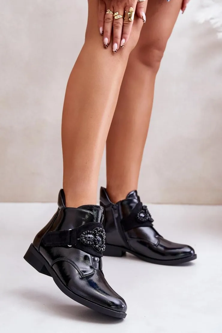 Hot Damskie buty S.Barski Lakierowane Botki Damskie Z Ozdobą Ocieplane S.Barski HY42-021 Czarne