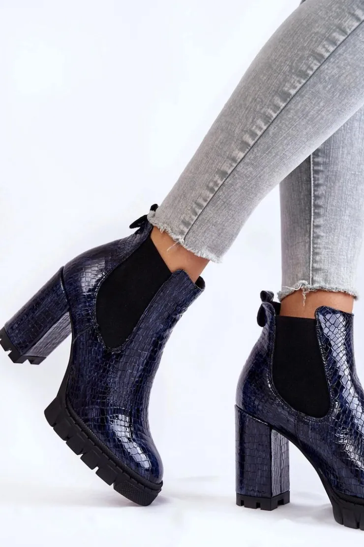 Sale Boto Lakierowane Botki Wężowy Wzór Na Słupku Granatowe Eldey