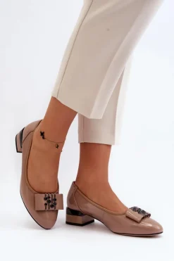 Outlet Buty damskie Vinceza Lakierowane Czółenka Na Klocku Beżowe Ilvanna