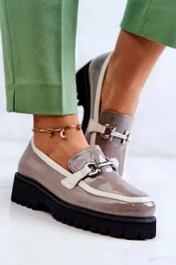 Online Damskie buty S.Barski Lakierowane Damskie Półbuty Loafery Beżowo-Białe Cassida