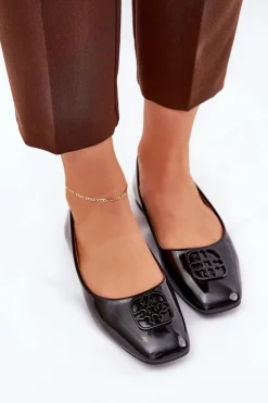 Buty damskie Vinceza Lakierowane Eleganckie Baleriny Damskie Z Ozdobnym Detalem Vinceza 17377 Czarne Czarny