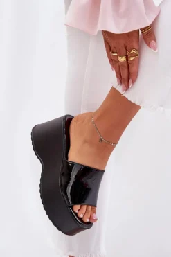 New Boto Lakierowane Klapki Damskie Na Platformie I Koturnie Czarne Nellevia