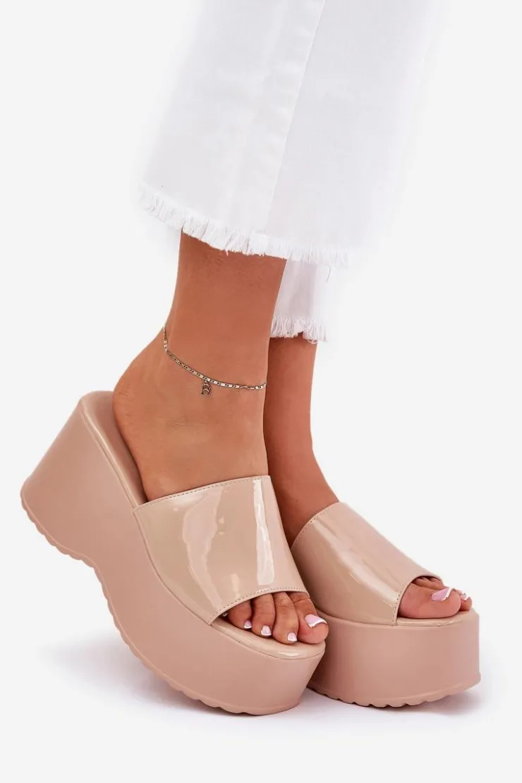 Boto Klapki Na Koturnie|Klapki Na Platformie*Lakierowane Klapki Damskie Na Platformie I Koturnie Beżowe Nellevia Beżowy
