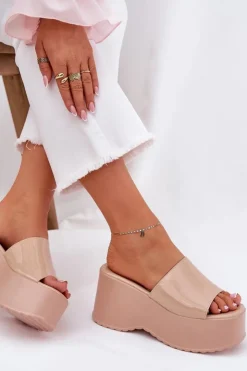 Boto Klapki Na Koturnie|Klapki Na Platformie*Lakierowane Klapki Damskie Na Platformie I Koturnie Beżowe Nellevia Beżowy