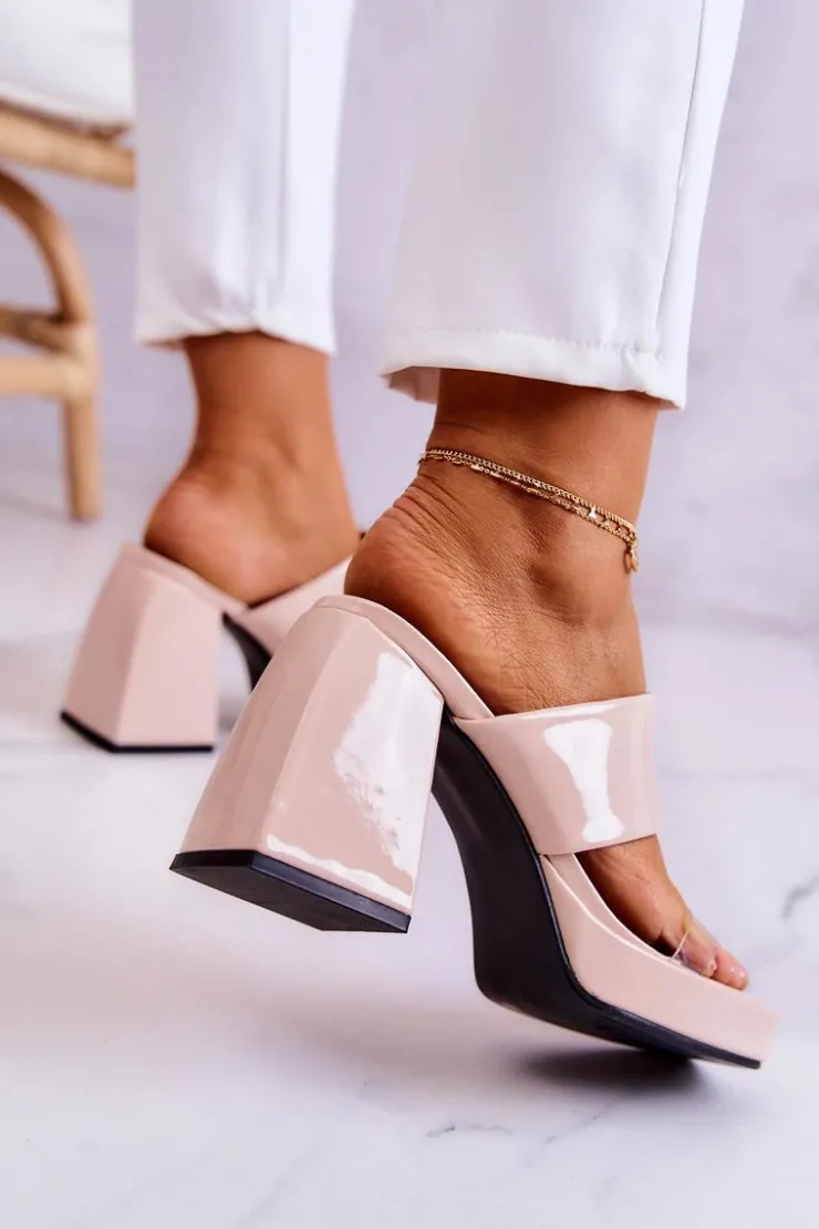 Damskie Boto Lakierowane Klapki Na Słupku Jasnobeżowe Seattle