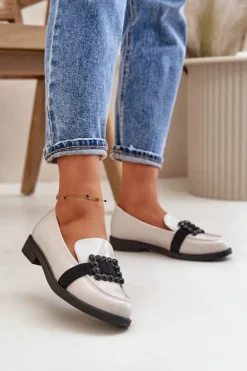 Buty damskie Vinceza Loafersy Damskie|Mokasyny Płaskie*Lakierowane Mokasyny Damskie Z Ozdobą Jasnoszare Vinceza 58389 Szary