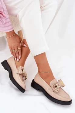 Best Boto Lakierowane Mokasyny Z Kokardą I Ozdobną Broszką Beżowe Leandriel