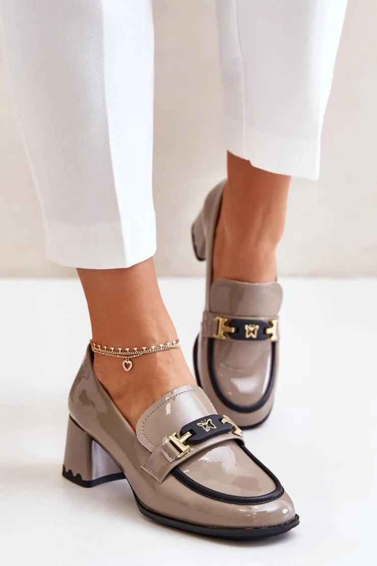 Damskie Artiker Lakierowane Półbuty Damskie Na Obcasie Z Ozdobą 55C1054 Beżowe