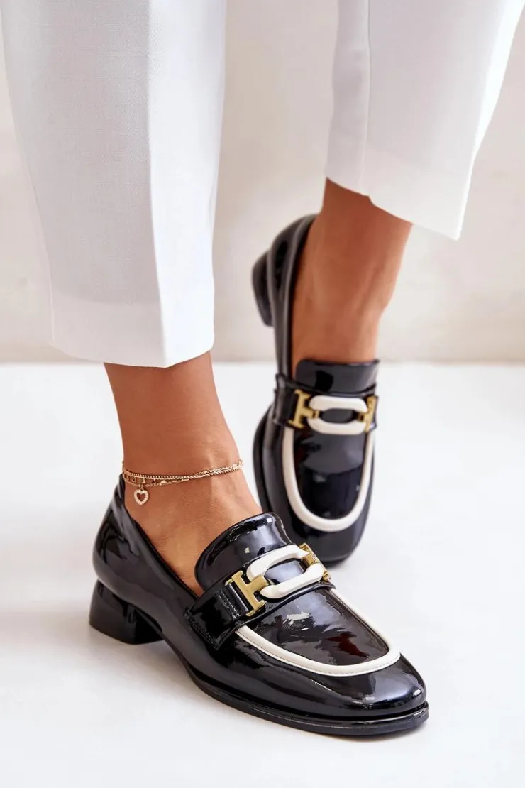 Discount Artiker Lakierowane Półbuty Damskie Na Klocku 55C0104 Czarne