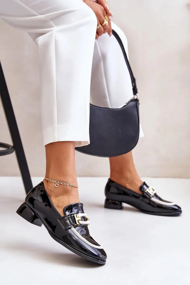 Discount Artiker Lakierowane Półbuty Damskie Na Klocku 55C0104 Czarne