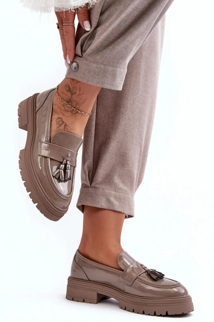 Online Boto Lakierowane Półbuty Loafersy Z Frędzlami Ciemnobeżowe Velenase