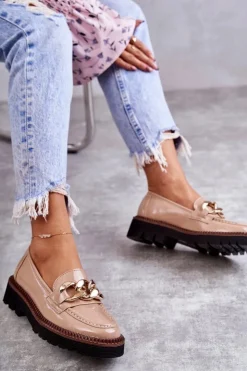 Online Buty damskie Vinceza Lakierowane Półbuty Loafery Na Platformie Beżowe Reidun