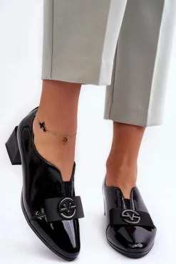 Sale Buty damskie Vinceza Lakierowane Półbuty Na Obcasie Z Ozdobą Czarne Elosa