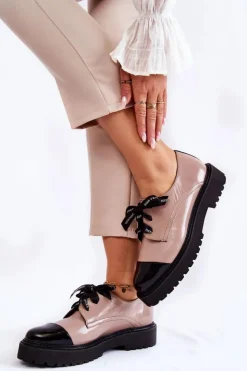 Discount Laura Messi Lakierowane Półbuty Wiązane 2441 Beżowe