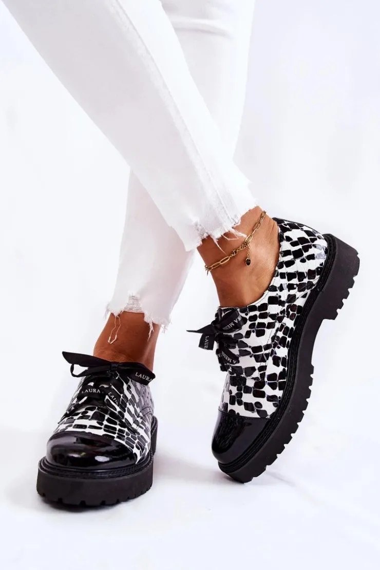 Damskie Laura Messi Lakierowane Półbuty Wiązane 2441 Czarno-Białe