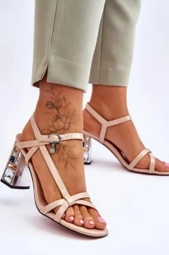Damskie Damskie buty S.Barski Lakierowane Sandałki Na Ozdobnym Słupku D&A CR-232 Beżowe