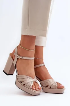 Online Damskie buty S.Barski Lakierowane Sandały Damskie Na Słupku Beżowe D&A MR38-668 Beżowy