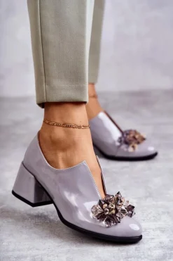 New Boto Lakierowane Skórzane Półbuty Gładkie Z Ciemną Ozdobą Szare Delaver