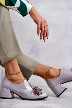 New Boto Lakierowane Skórzane Półbuty Gładkie Z Ciemną Ozdobą Szare Delaver