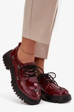 Discount Artiker Lakierowane Skórzane Półbuty Damskie Z Przypinkami 57C0336 Bordowe Czerwony