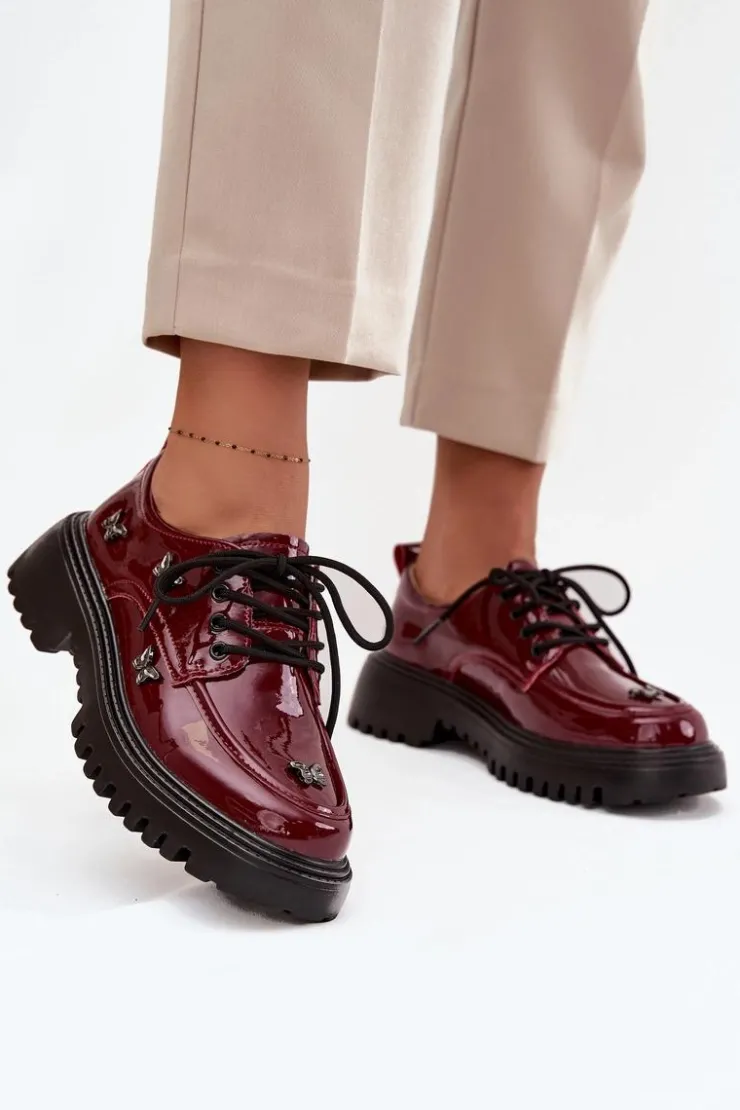 Discount Artiker Lakierowane Skórzane Półbuty Damskie Z Przypinkami 57C0336 Bordowe Czerwony