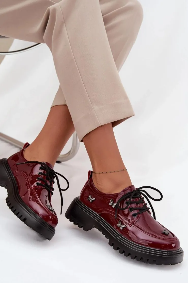 Discount Artiker Lakierowane Skórzane Półbuty Damskie Z Przypinkami 57C0336 Bordowe Czerwony