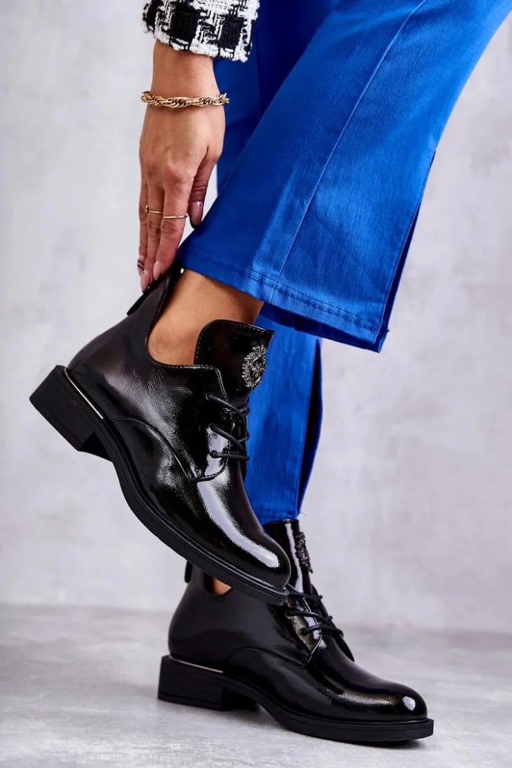 Hot Buty damskie Vinceza Lakierowane Sznurowane Botki Z Wycięciami Czarne Fabiana