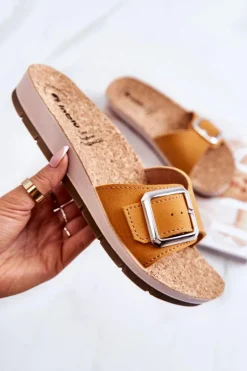 INBLU Modne Damskie Klapki Ze Sprzączką CP000031 Żółte