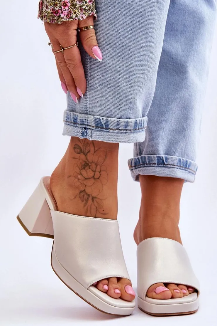 Buty Sergio Leone Klapki Na Obcasie*Modne Klapki Na Obcasie Sergio Leone KL322 Perłowe