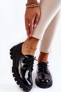 Outlet Buty damskie Vinceza Modne Lakierowane Półbuty Wiązane Czarne Gwendy