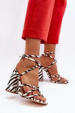 Damskie Boto Modne Sandały Na Obcasie Biało-Czarne Josette