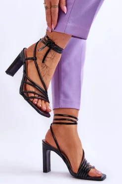 Clearance Boto Modne Wiązane Sandały Na Obcasie Czarne Tessoro