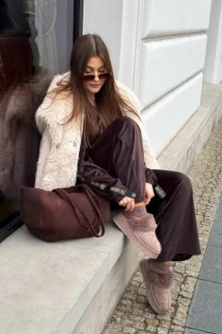 New Boto Śniegowce Damskie Na Platformie Z Futerkiem I Haftem Ciemnobeżowe Querina Beżowy