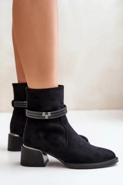 Damskie Damskie buty S.Barski Ocieplane Botki Damskie Na Niskim Obcasie Z Ozdobnymi Paskami D&A MR880-027 Czarne