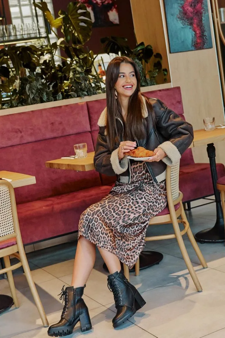 Boto Botki Ocieplane|Botki Na Obcasie*Ocieplane Botki Na Słupku Ze Złotym Detalem Czarne Ivarisse Czarny