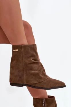 Damskie Boto Ocieplane Botki Na Ukrytym Koturnie Z Wywiniętą Cholewką Eko Zamszowe Brązowe Tavella