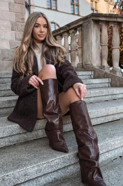 Damskie Boto Ocieplane Kozaki Damskie Z Wywiniętą Cholewką Na Słupku Czekoladowe Elivira