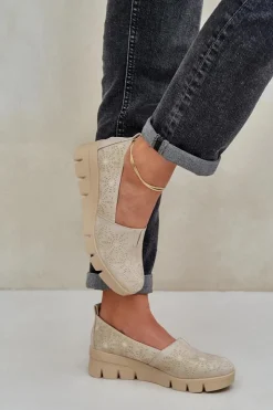 Outlet Boto Półbuty Damskie Z Ażurowym Wzorem Na Koturnie Złote Lisvia