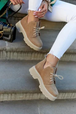 Damskie Boto Półbuty Na Masywnej Podeszwie Nicole 2701/060 Beżowe