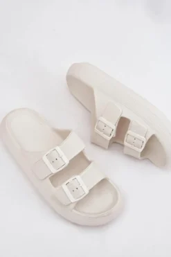 Buty damskie Vinceza Klapki Basenowe|Klapki Na Platformie*Piankowe Klapki Damskie Z Klamrami Vinceza 76056 Białe Biały