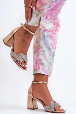 Boto Sandałki Na Niskim Obcasie Z Dżetami Różowe Złoto Monra