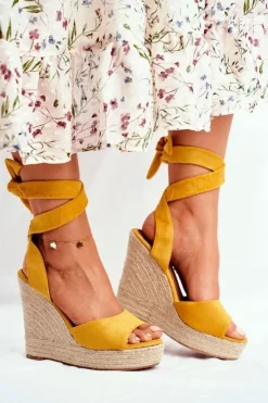 Boto Sandały Damskie Na Koturnie Wiązane Żółte Belleza