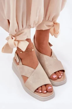 Boto Sandały Na Koturnie*Sandały Damskie Na Koturnie Z Eko Skóry Złote Quilara Złoty